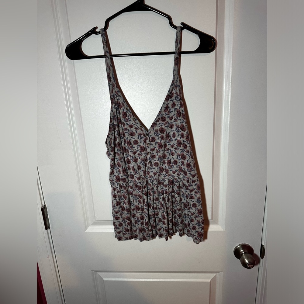 American Eagle Spaghetti Strap V Neck Floral Blouse Top Shirt